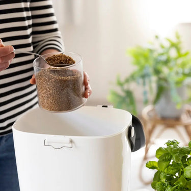 Biolan White Bokashi Bin with 1kg Bokashi