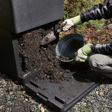 HotBin Mk 2 200 Litre Compost Bin in situ