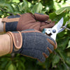 Men's gardening gloves in tweed
